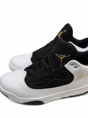 Air Jordan Max Aura 2 - White, Black & Gold - Men’s Size 7.5